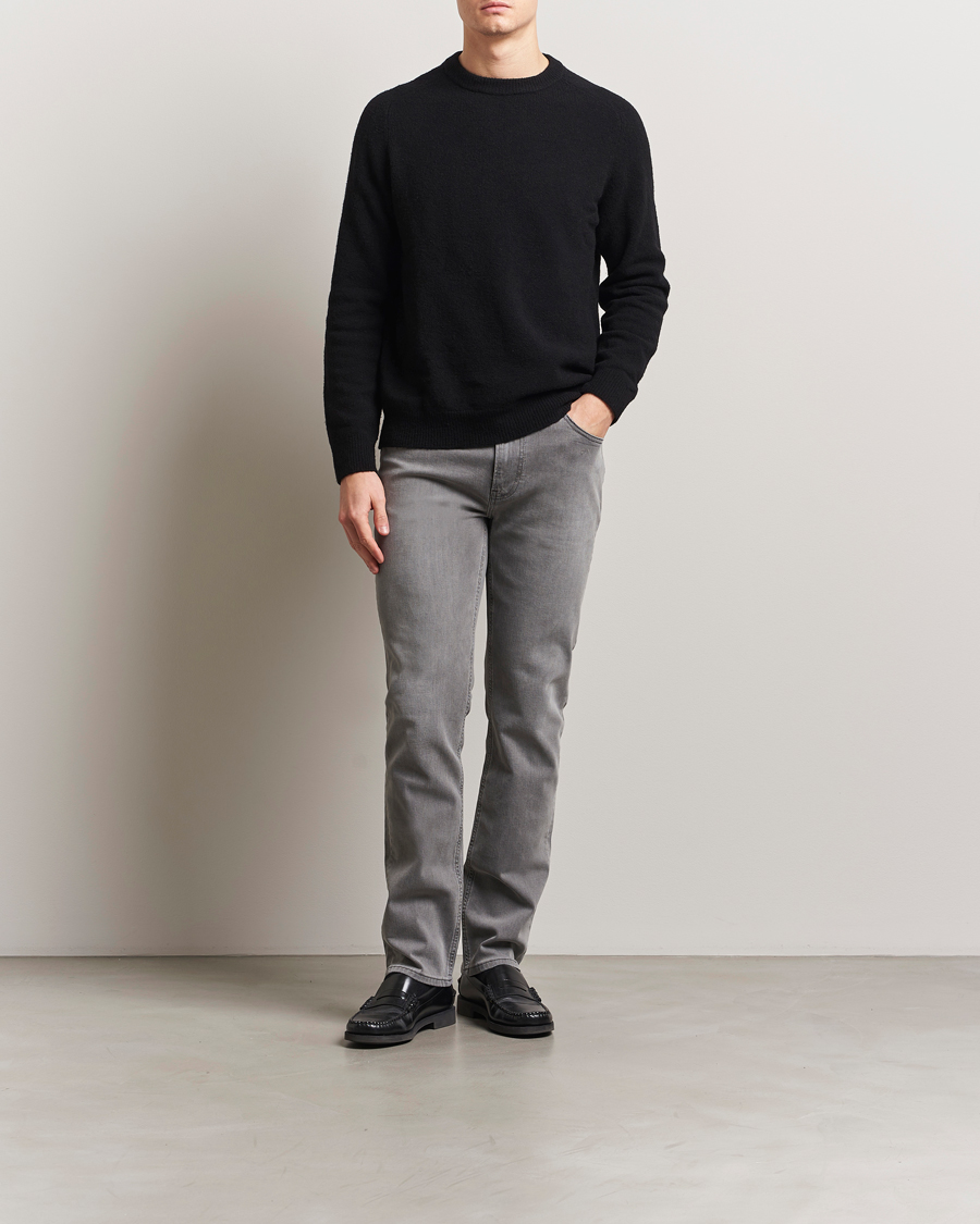 Mies | Farkut | FRAME | Modern Straight Jean Rock Place