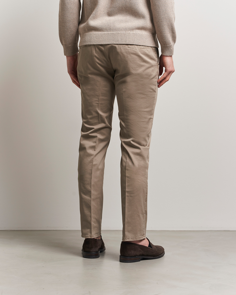 Mies | Housut | Incotex | Slim Fit Garment Dyed Slacks Brown