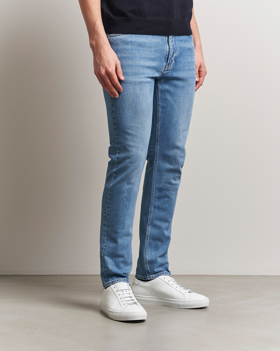 Mies | Housut | J.Lindeberg | Jax Light Wash Slim Jeans Light Blue