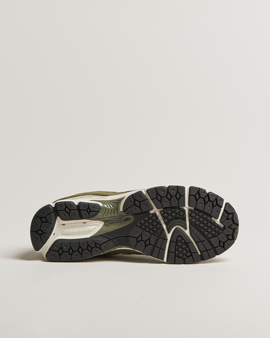 Mies | New Balance 2002R Sneakers Dark Olivine | New Balance | 2002R Sneakers Dark Olivine