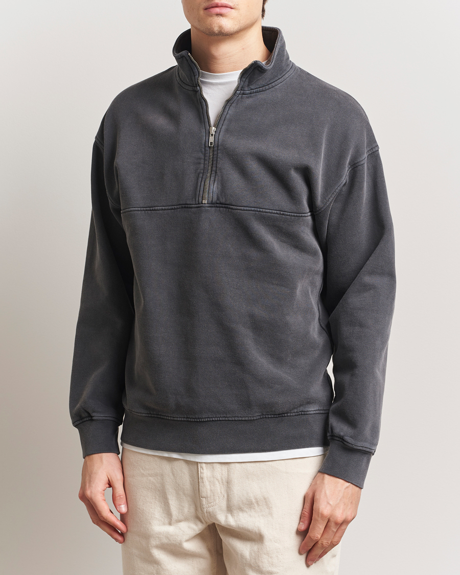 Mies | Puserot | Colorful Standard | Classic Organic Half-Zip Faded Black