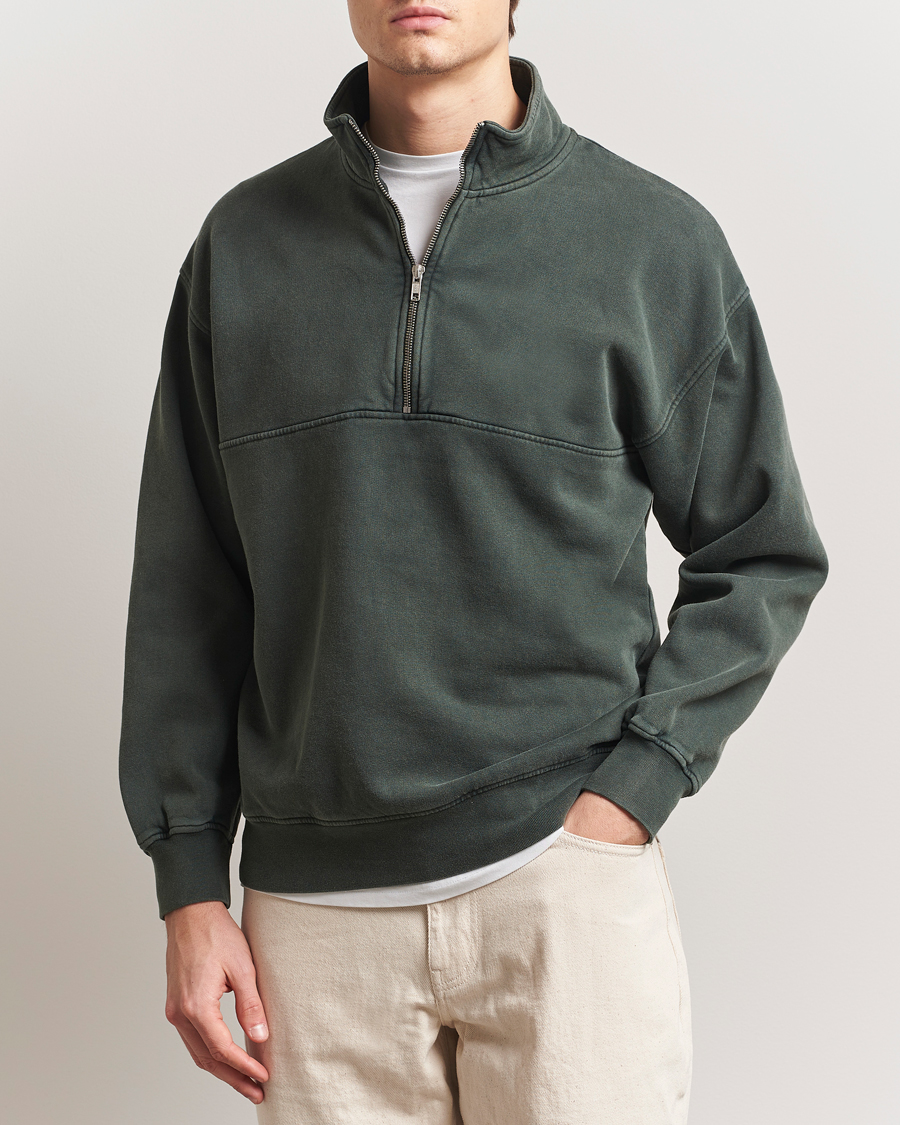 Mies | Puserot | Colorful Standard | Classic Organic Half-Zip Midnight Forest