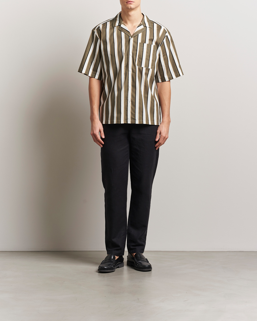 Mies | Kauluspaidat | HUGO | Eligino Striped Short Sleeve Shirt Open Green