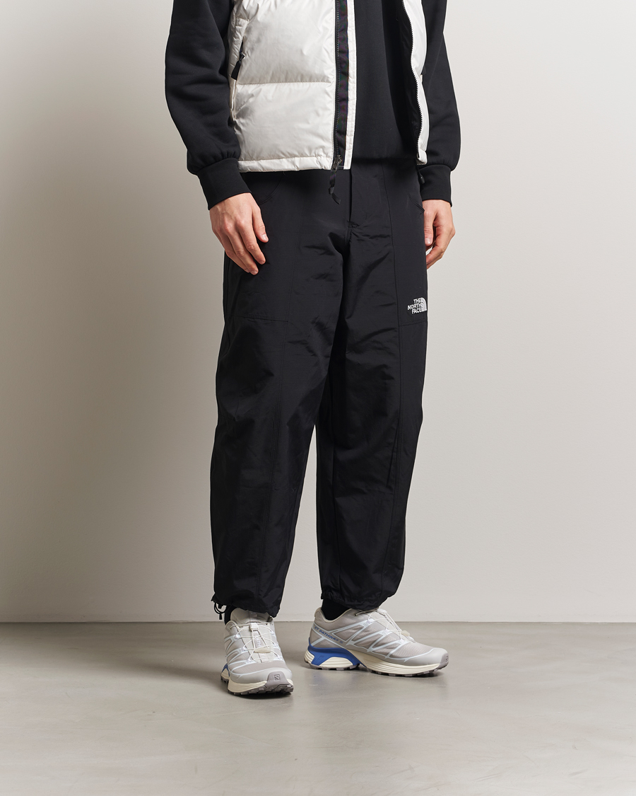 Mies | Housut | The North Face | NSE Pants Black