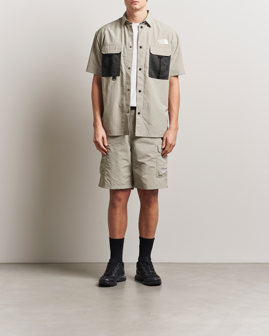 Mies | Shortsit | The North Face | NSE Shorts Clay Grey
