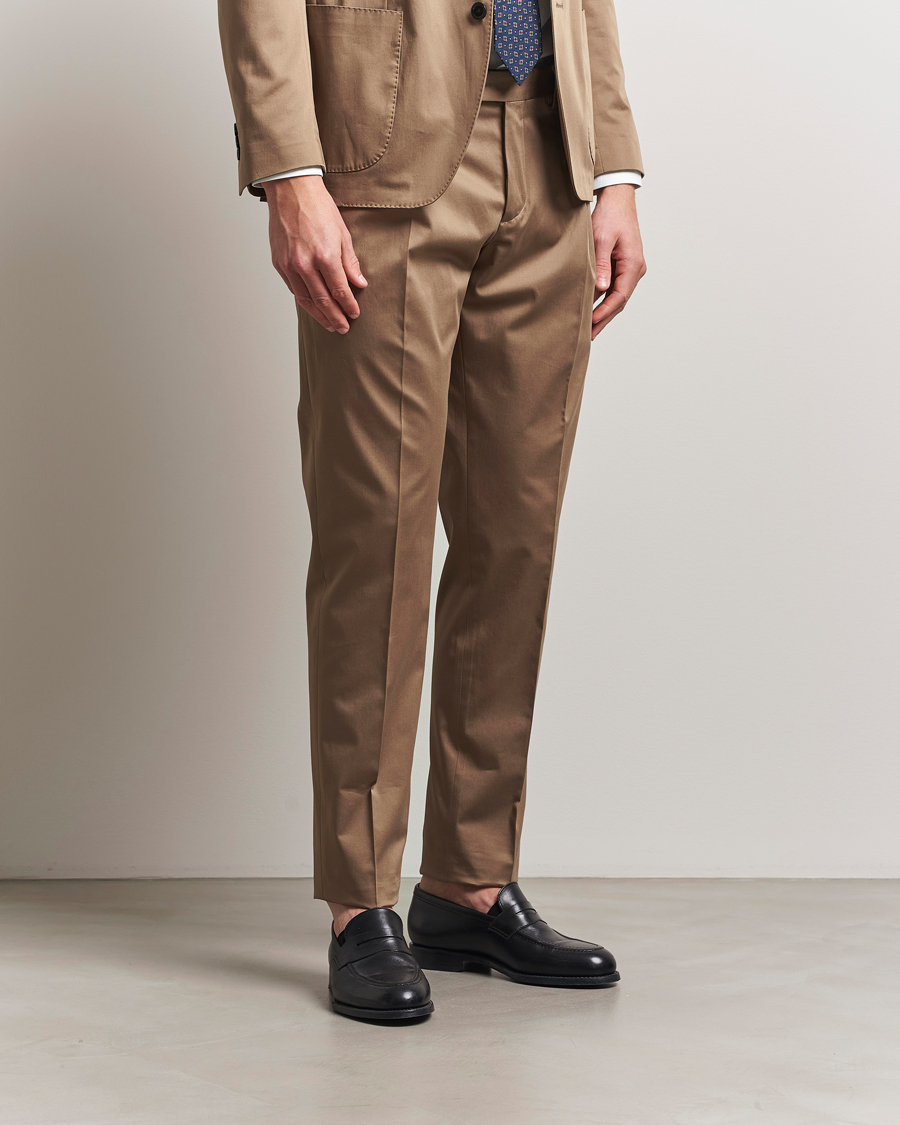 Mies | Housut | Lardini | Pleated Cotton Stretch Trousers Light Brown