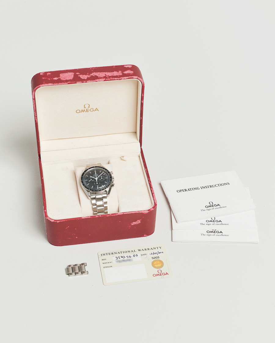 Mies | Omega Pre-Owned Speedmaster Professional Moonwatch | Omega Pre-Owned | Speedmaster Professional Moonwatch