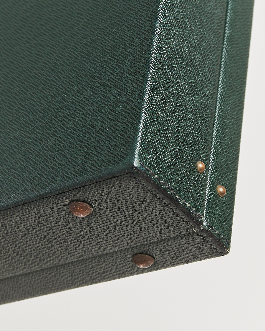 Mies | Louis Vuitton Pre-Owned Diplomat Briefcase Taiga Green | Louis Vuitton Pre-Owned | Diplomat Briefcase Taiga Green