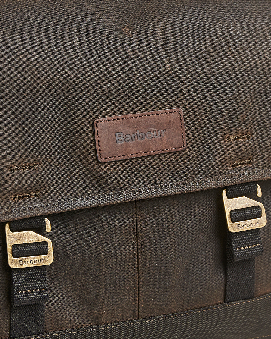 Mies | Barbour Lifestyle Essential Wax Messenger Bag Olive | Barbour Lifestyle | Essential Wax Messenger Bag Olive