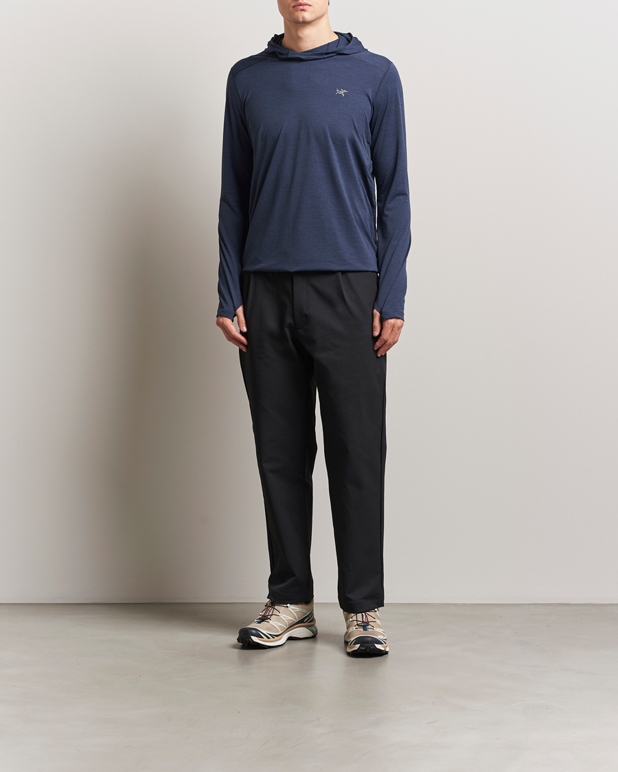 Mies | Puserot | Arc'teryx | Cormac Hoodie Black Sapphire Heather