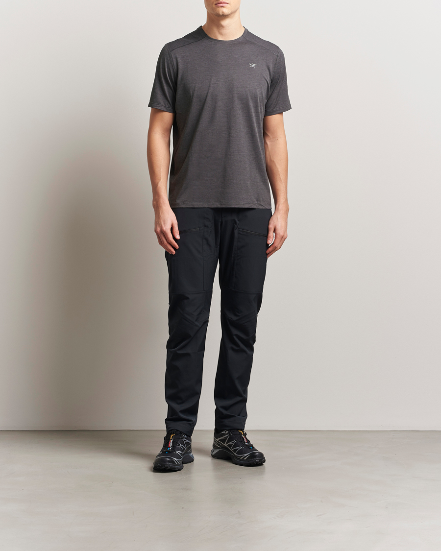 Mies | T-paidat | Arc'teryx | Cormac Crew Neck T-Shirt Black Heather