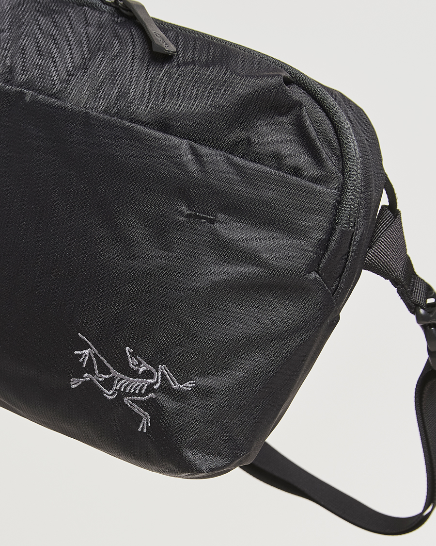 Mies | Arc'teryx Heliad Crossbody Bag Black | Arc'teryx | Heliad Crossbody Bag Black