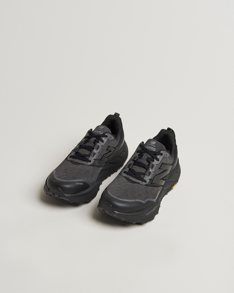 Mies | Juoksukengät | New Balance Running | Fresh Foam X Hierro V9 Black