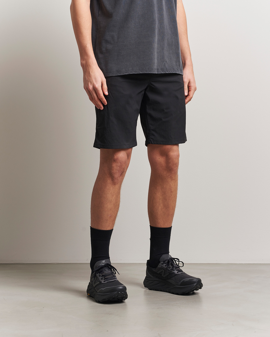 Mies | Juoksukengät | New Balance Running | Fresh Foam X Hierro V9 Black