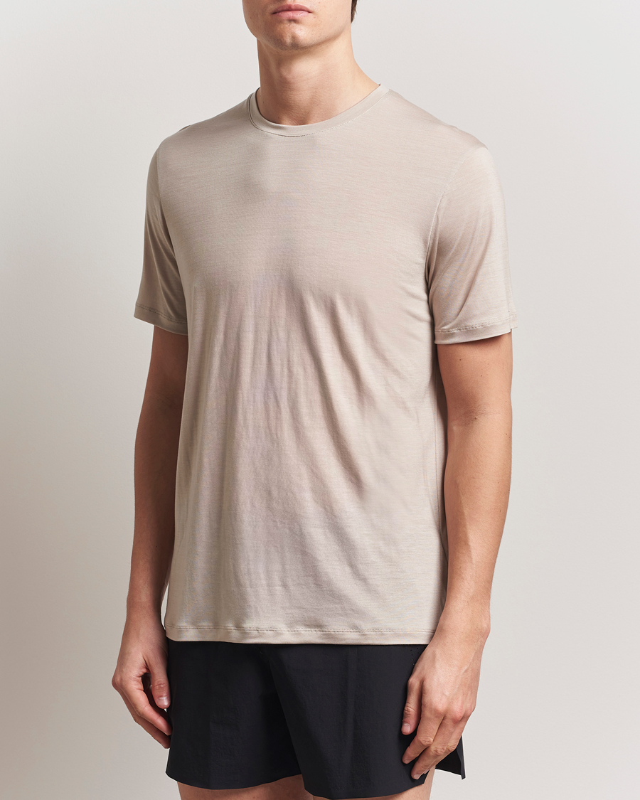 Mies | T-paidat | Houdini | Tree Tencel T-Shirt Sandstorm