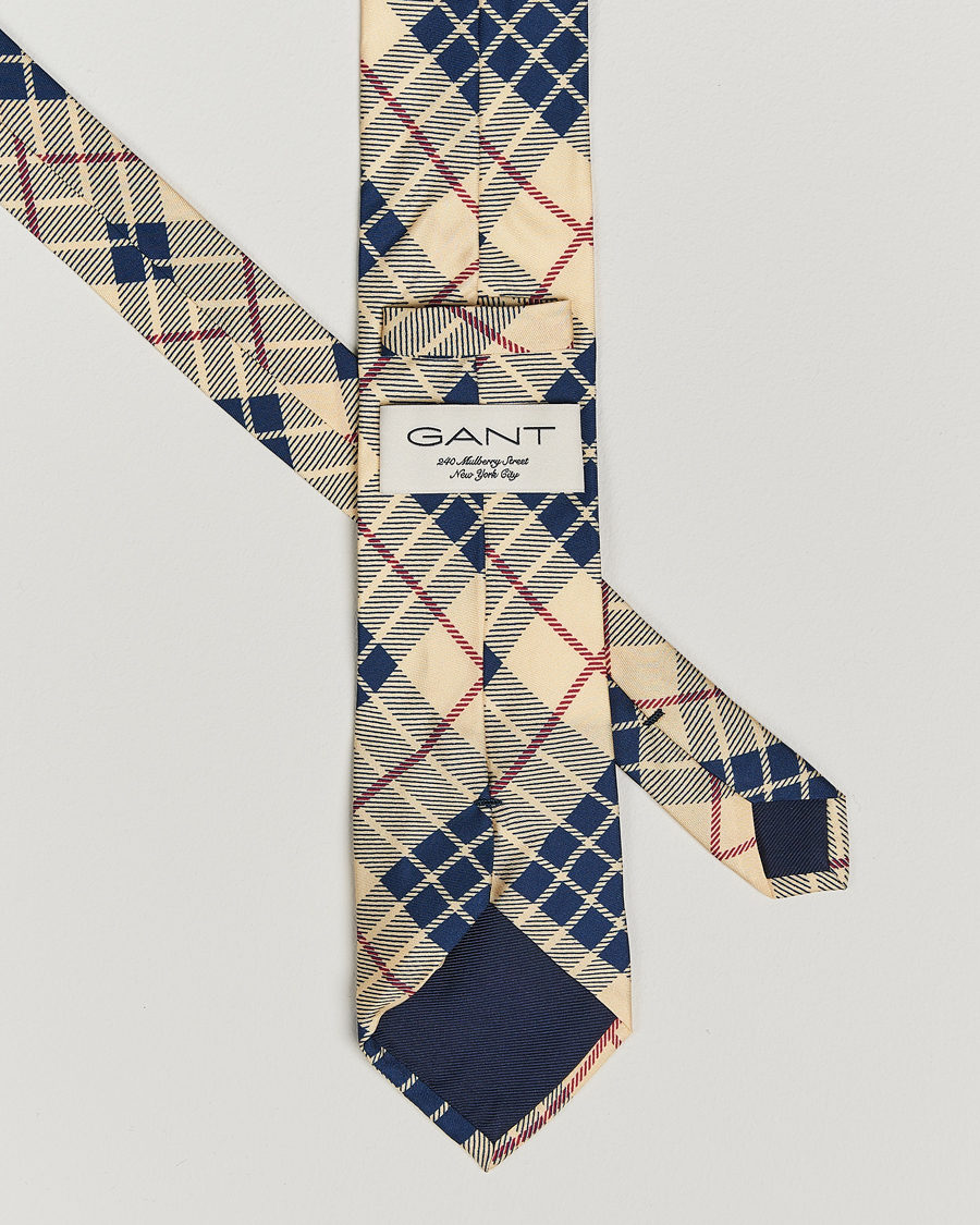 Mies | GANT 240 Mulberry Street Printed Check Silk Tie Dusty Light Yellow | GANT 240 Mulberry Street | Printed Check Silk Tie Dusty Light Yellow