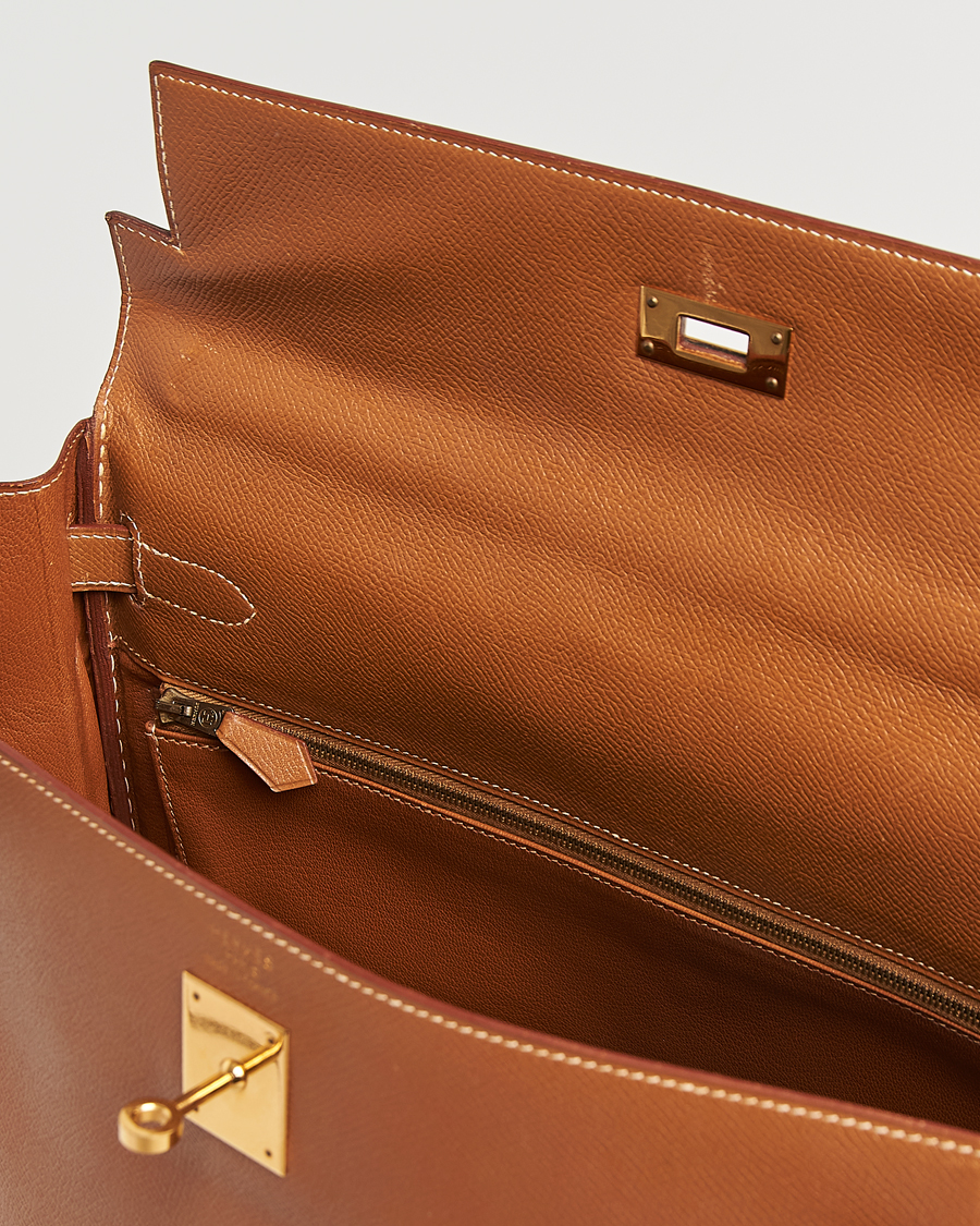 Mies | Hermès Pre-Owned Kelly 35 Courchevel Handbag Gold | Hermès Pre-Owned | Kelly 35 Courchevel Handbag Gold