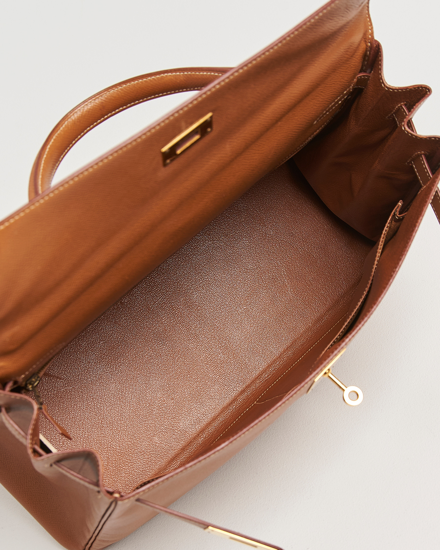 Mies | Hermès Pre-Owned Kelly 35 Courchevel Handbag Gold | Hermès Pre-Owned | Kelly 35 Courchevel Handbag Gold