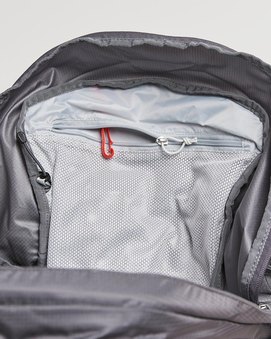 Mies | Laukut | Osprey | Talon 22 Phanton Grey