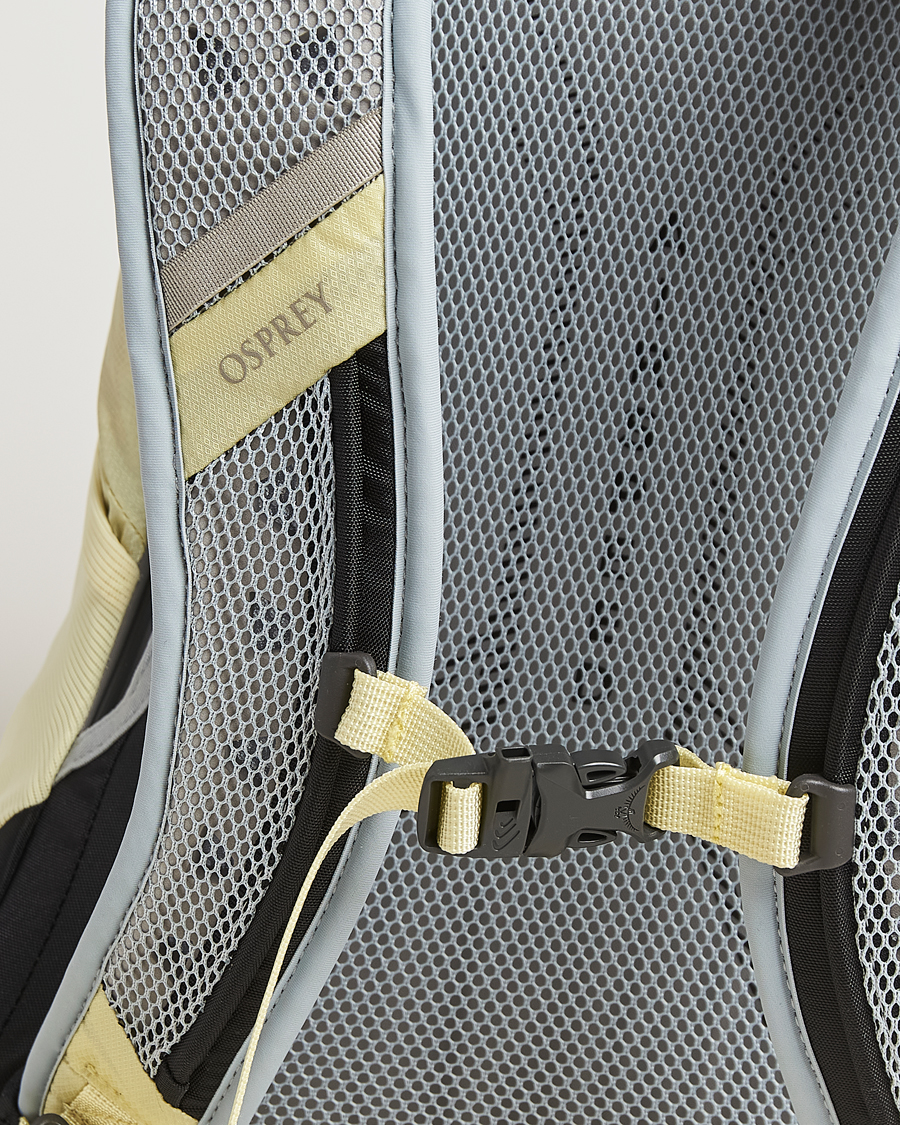 Mies | Osprey HikeLite 26 Stardust Yellow | Osprey | HikeLite 26 Stardust Yellow