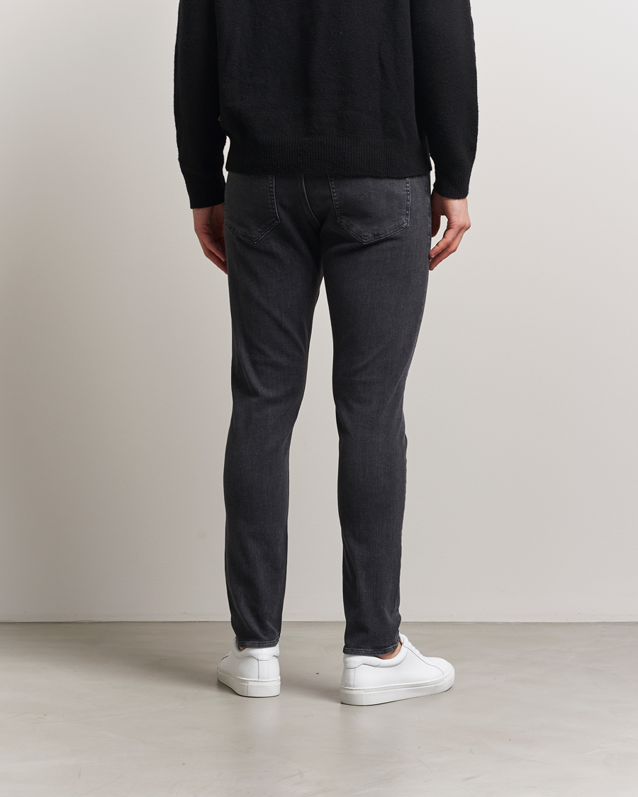 Mies | Farkut | Tiger of Sweden | Evolve Stretch Cotton Jeans Washed Black