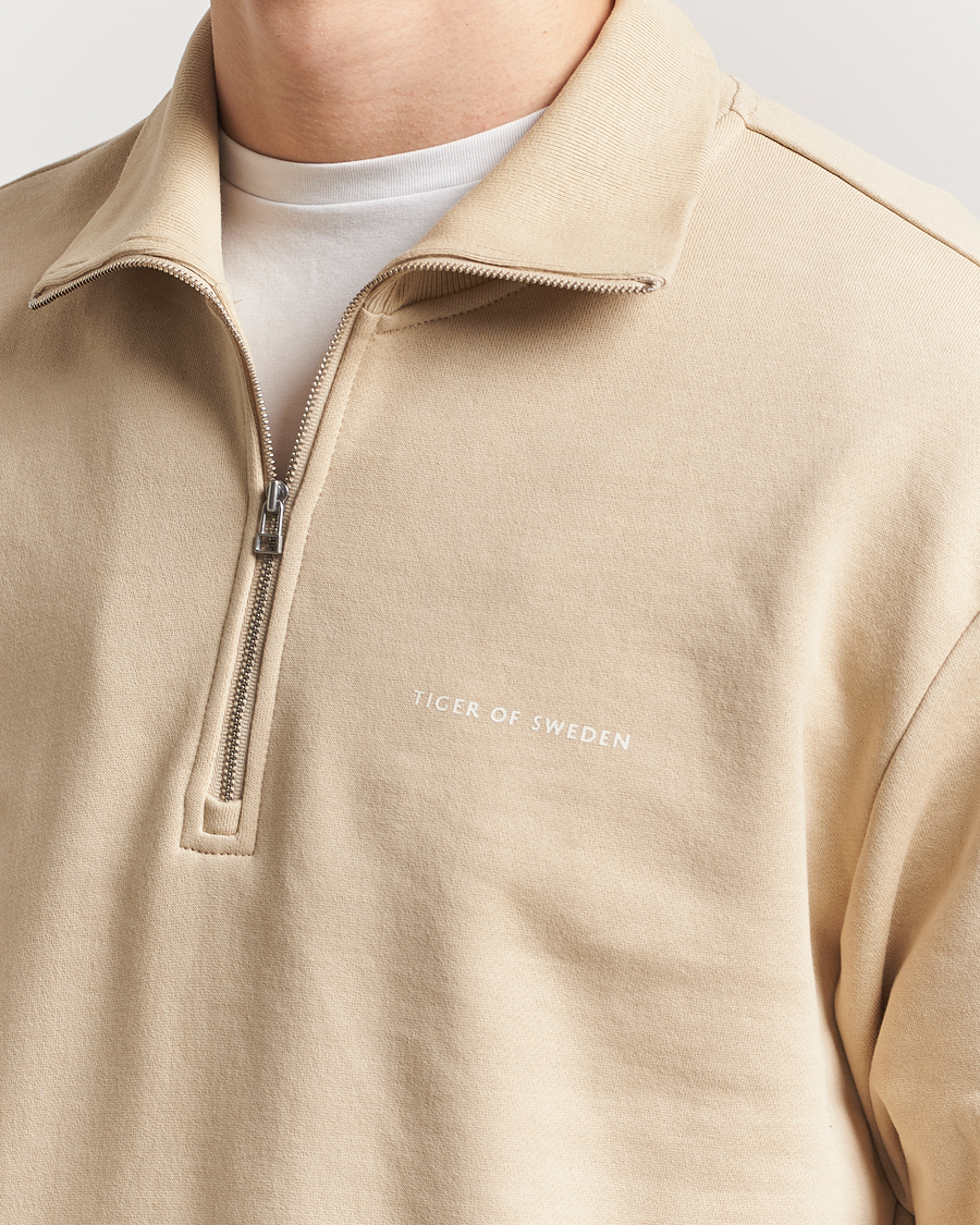 Mies | Puserot | Tiger of Sweden | Marlon Half Zip Sweatshirt Practical Beige