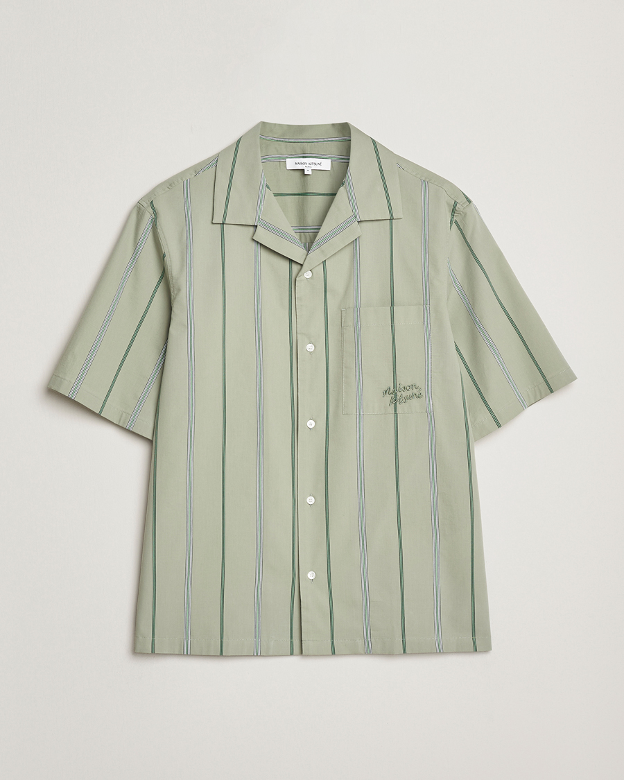 Mies | Kauluspaidat | Maison Kitsuné | Resort Striped Short Sleeve Shirt Vert De Gris
