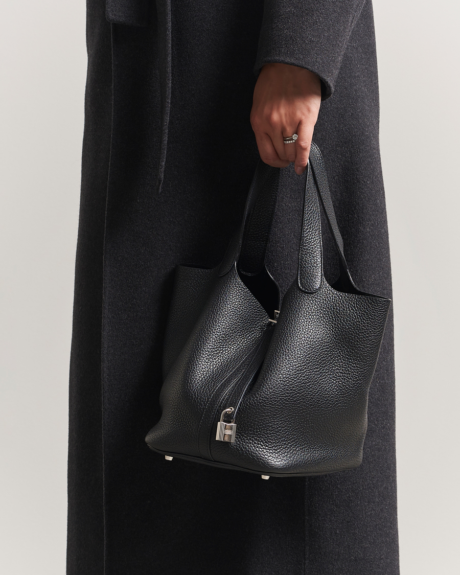 Mies | Hermès Pre-Owned Picotin Lock 22 Taurillon Clemence Leather Black | Hermès Pre-Owned | Picotin Lock 22 Taurillon Clemence Leather Black