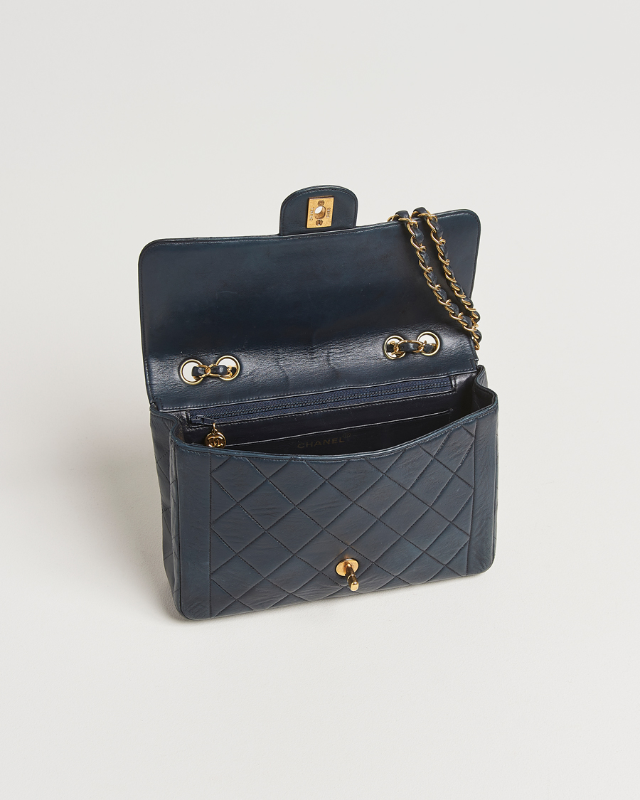 Mies | Chanel Pre-Owned Classic Medium Single Flap Bag Lambskin Navy | Chanel Pre-Owned | Classic Medium Single Flap Bag Lambskin Navy