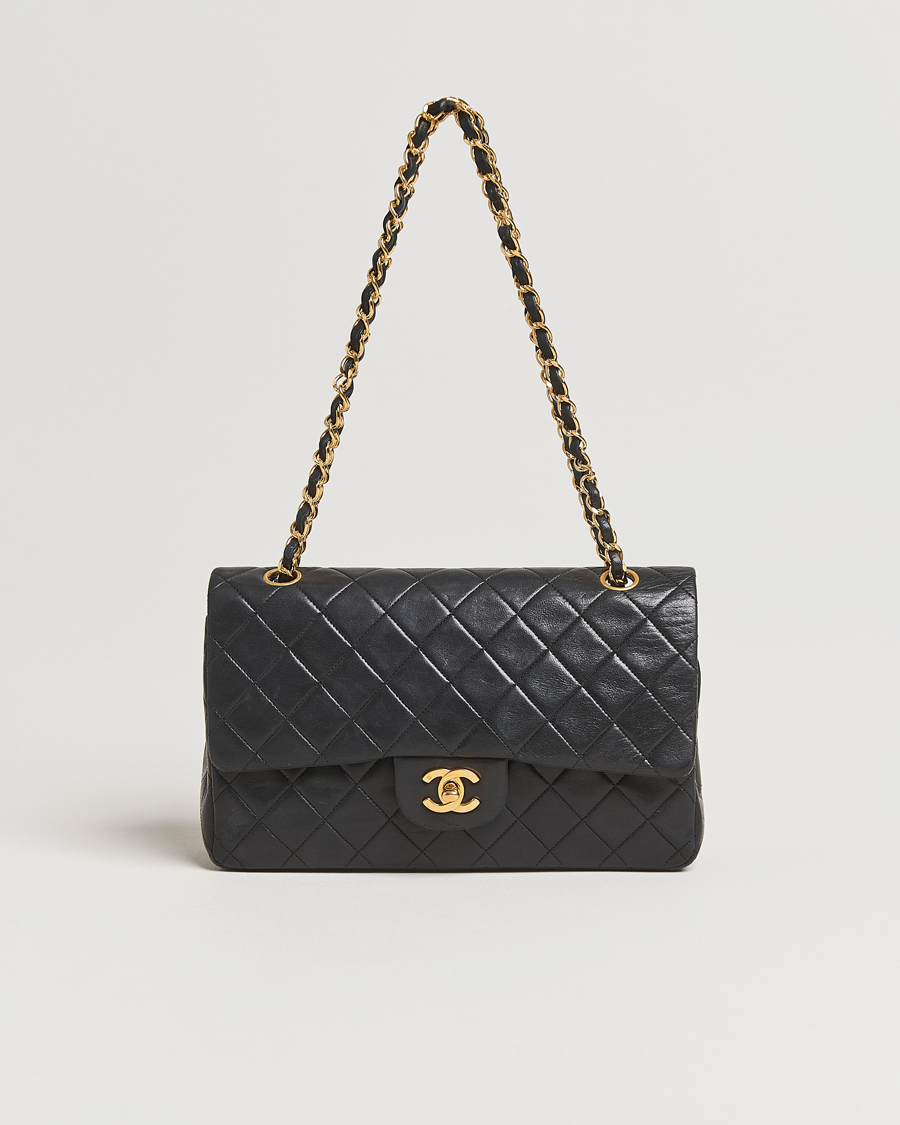 Mies | Chanel Pre-Owned Classic Medium Double Flap Bag Lambskin Black | Chanel Pre-Owned | Classic Medium Double Flap Bag Lambskin Black