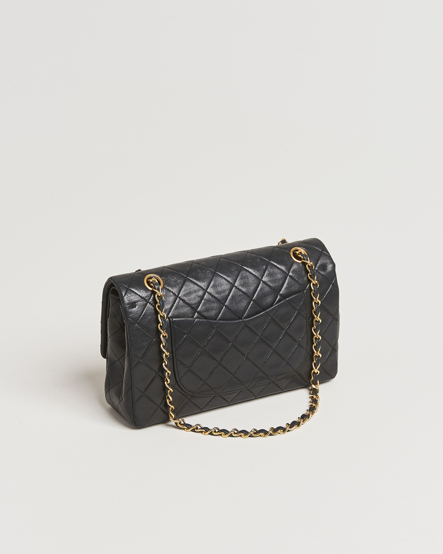 Mies | Chanel Pre-Owned Classic Medium Double Flap Bag Lambskin Black | Chanel Pre-Owned | Classic Medium Double Flap Bag Lambskin Black