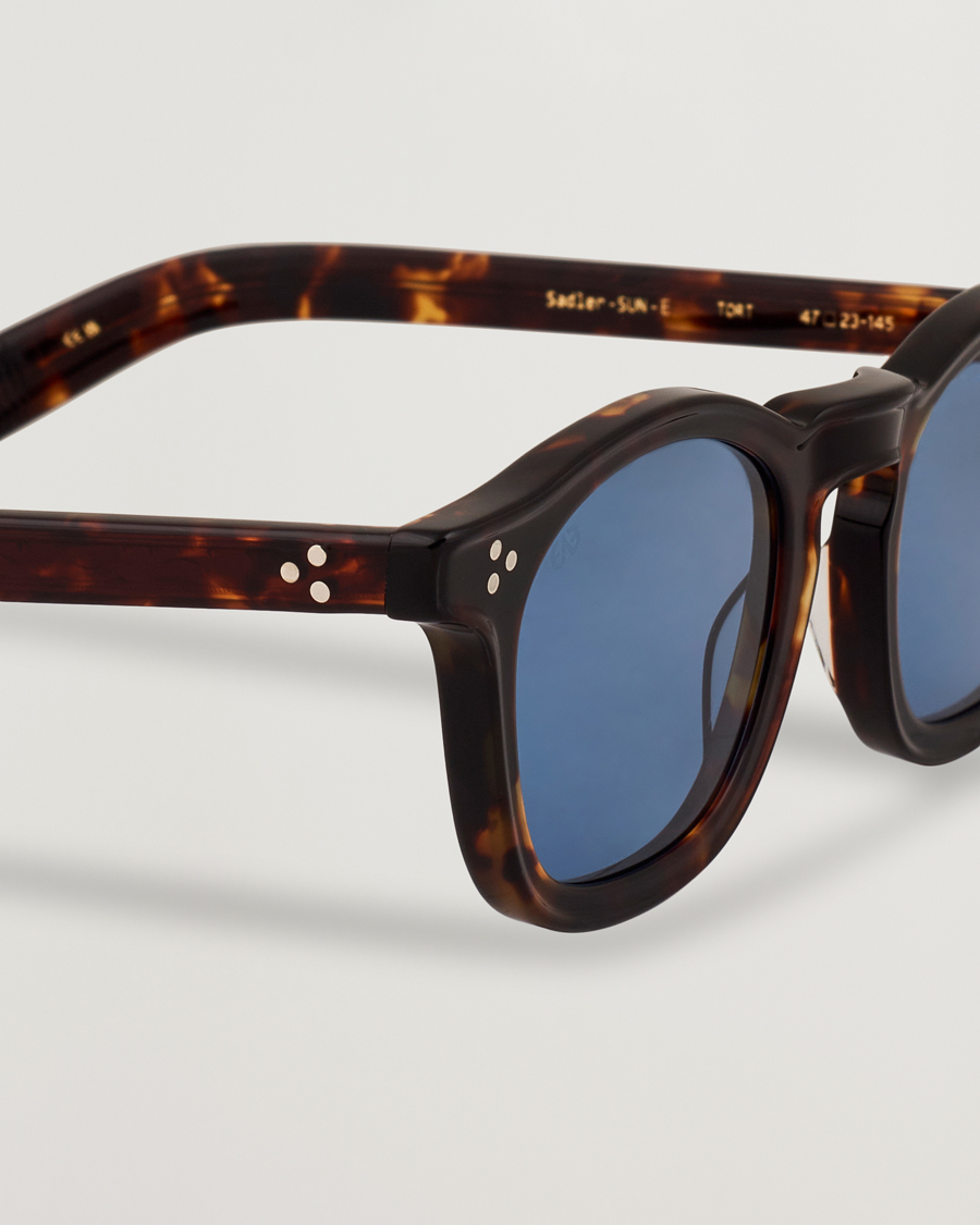 Mies | Aurinkolasit | EYEVAN 7285 | Sadler Sunglasses Tortoise