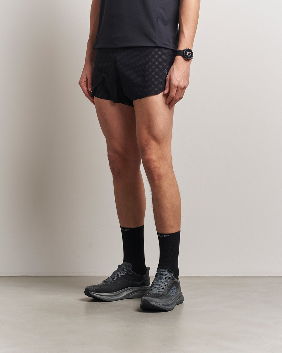 Mies | Shortsit | SOAR Running | Marathon Short Black