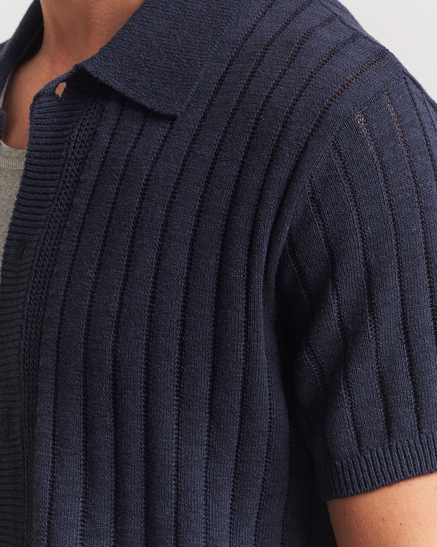 Mies | Kauluspaidat | LES DEUX | Floyd Knitted Linen Short Sleeve Shirt Dark Navy