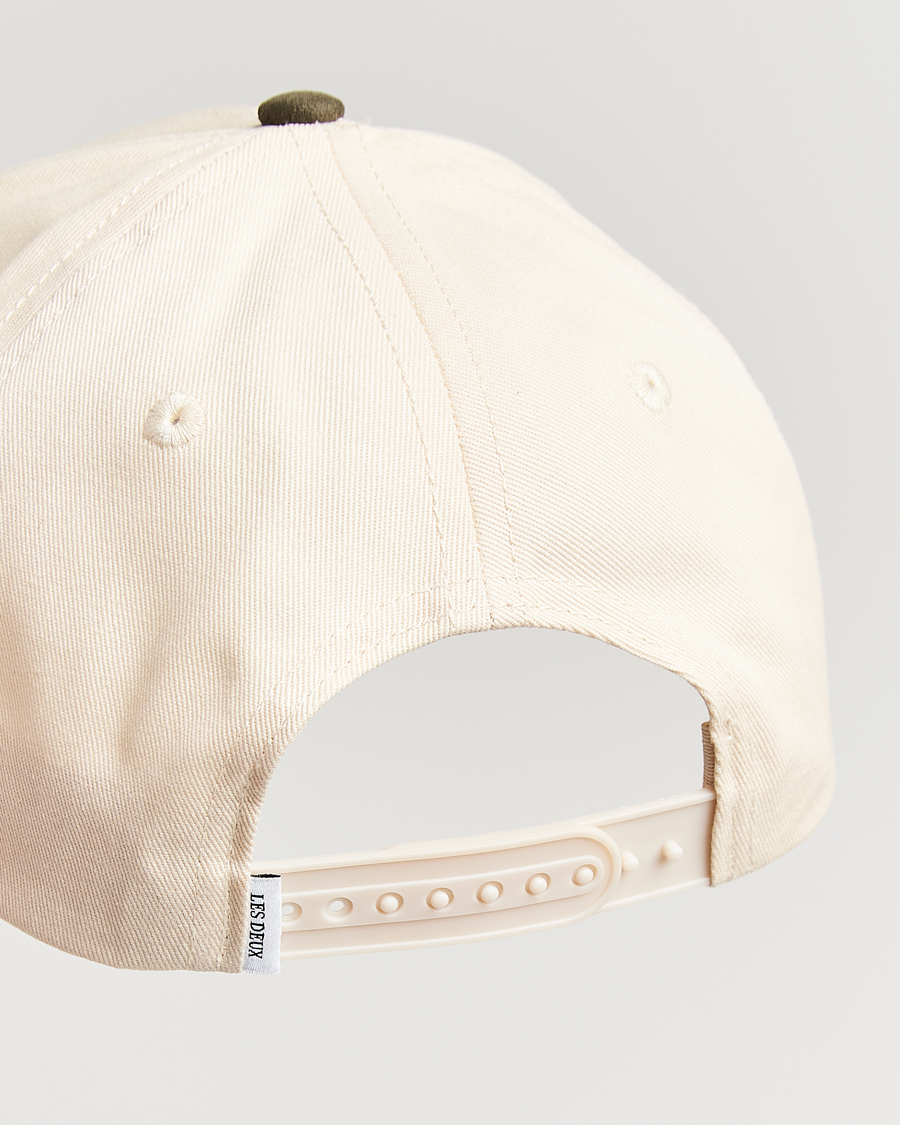 Mies | Les Deux Brad Contrast Suede Baseball Cap Ivory | LES DEUX | Brad Contrast Suede Baseball Cap Ivory