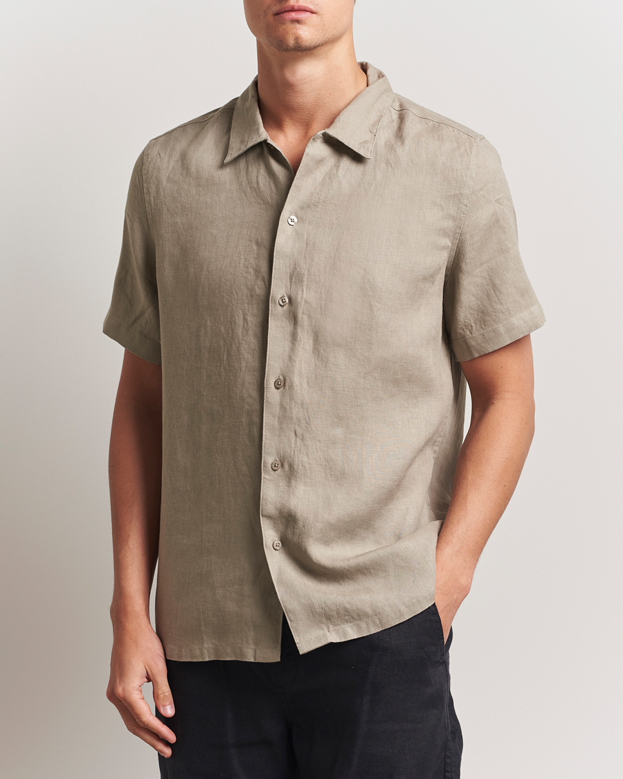 Mies | Kauluspaidat | Samsøe Samsøe | Avan Linen Short Sleeve Shirt Greige