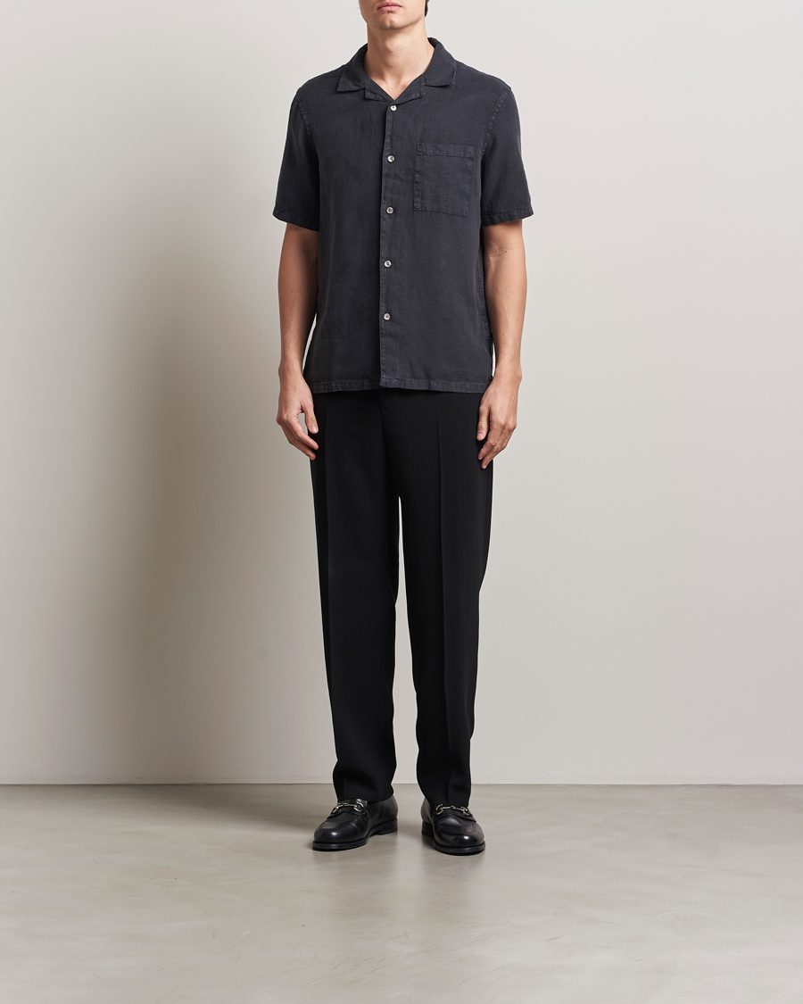 Mies | Kauluspaidat | A Day's March | Yamu Linen Short Sleeve Shirt Off Black