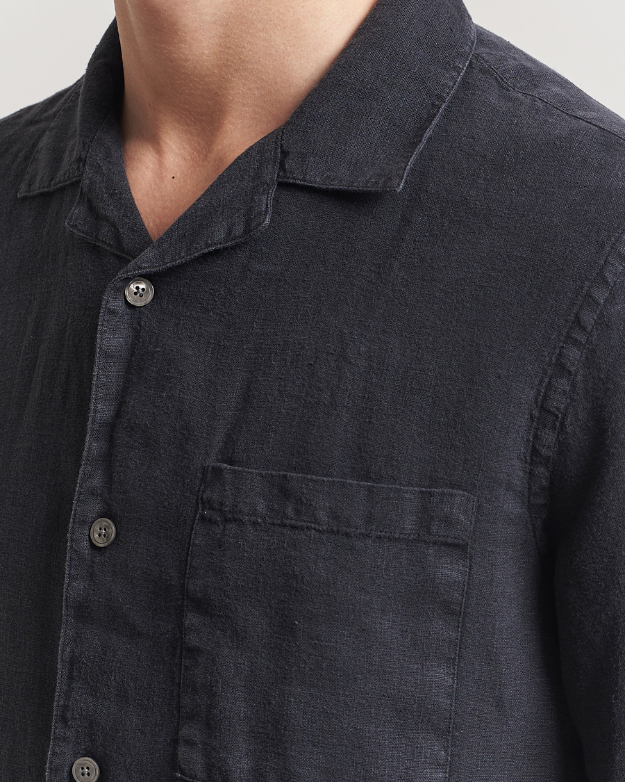 Mies | Kauluspaidat | A Day's March | Yamu Linen Short Sleeve Shirt Off Black