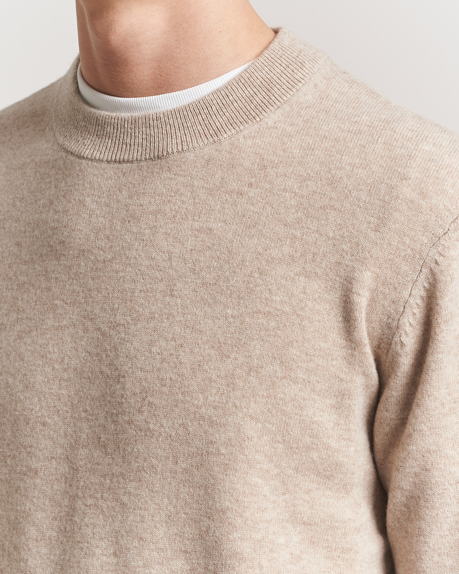 Mies | Puserot | A Day's March | Marlow Cashmere Blend Sweater Sand