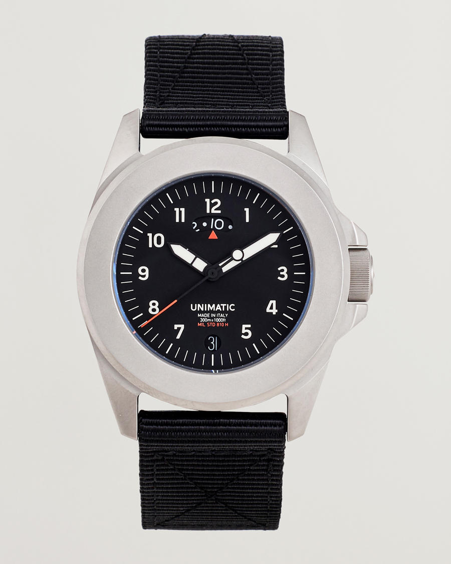 Mies | UNIMATIC UT4 GMT Toolwatch Black | UNIMATIC | UT4 GMT Toolwatch Black