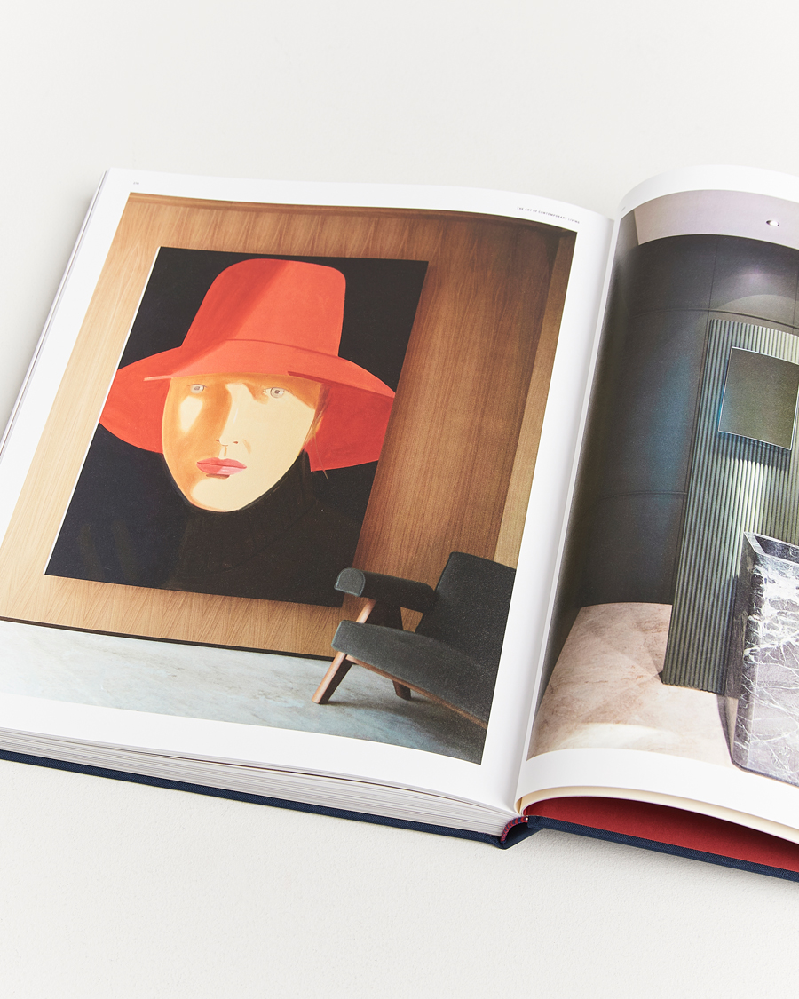 Mies | Kirjat | New Mags | Spaces for Contemporary Living