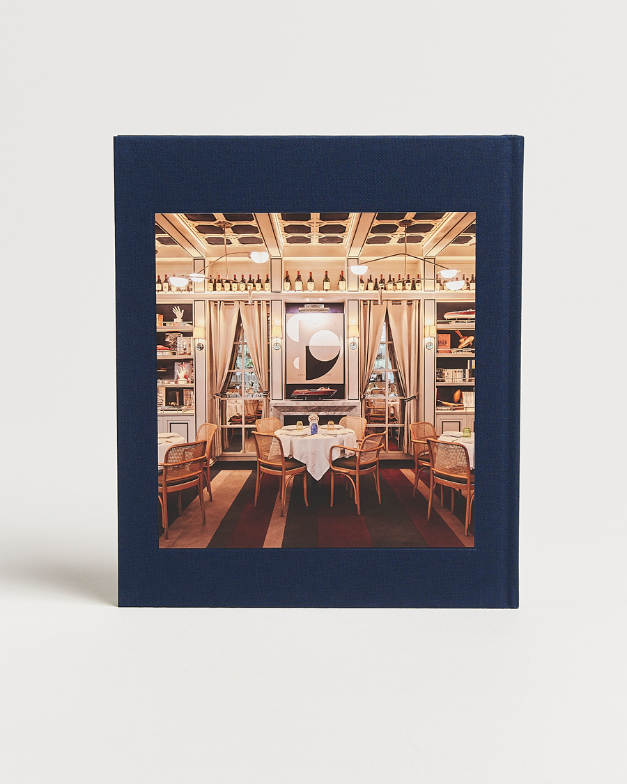 Mies | Kirjat | New Mags | Spaces for Contemporary Living