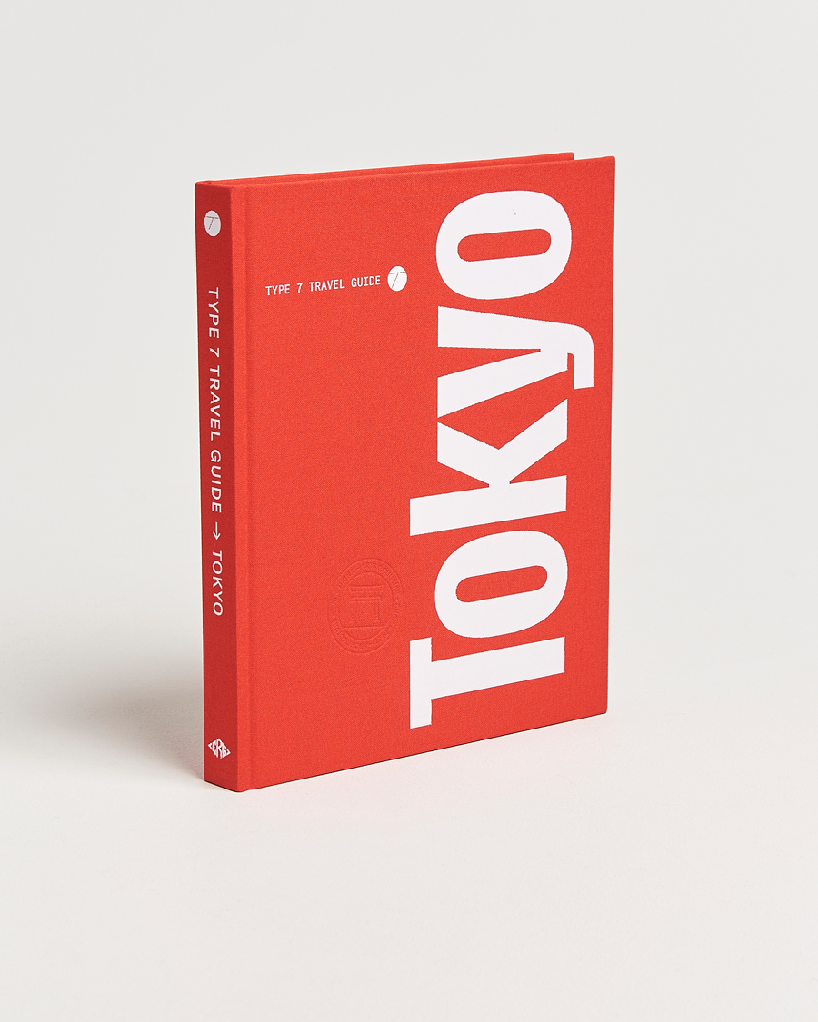 Mies | Kirjat | New Mags | Type 7 Guide to Tokyo