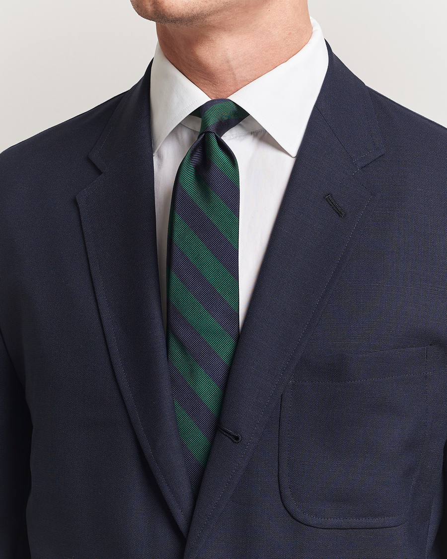 Mies | Solmiot | Kamakura Shirts | Vintage Ivy Regimental Stripe Silk Tie Navy/Green