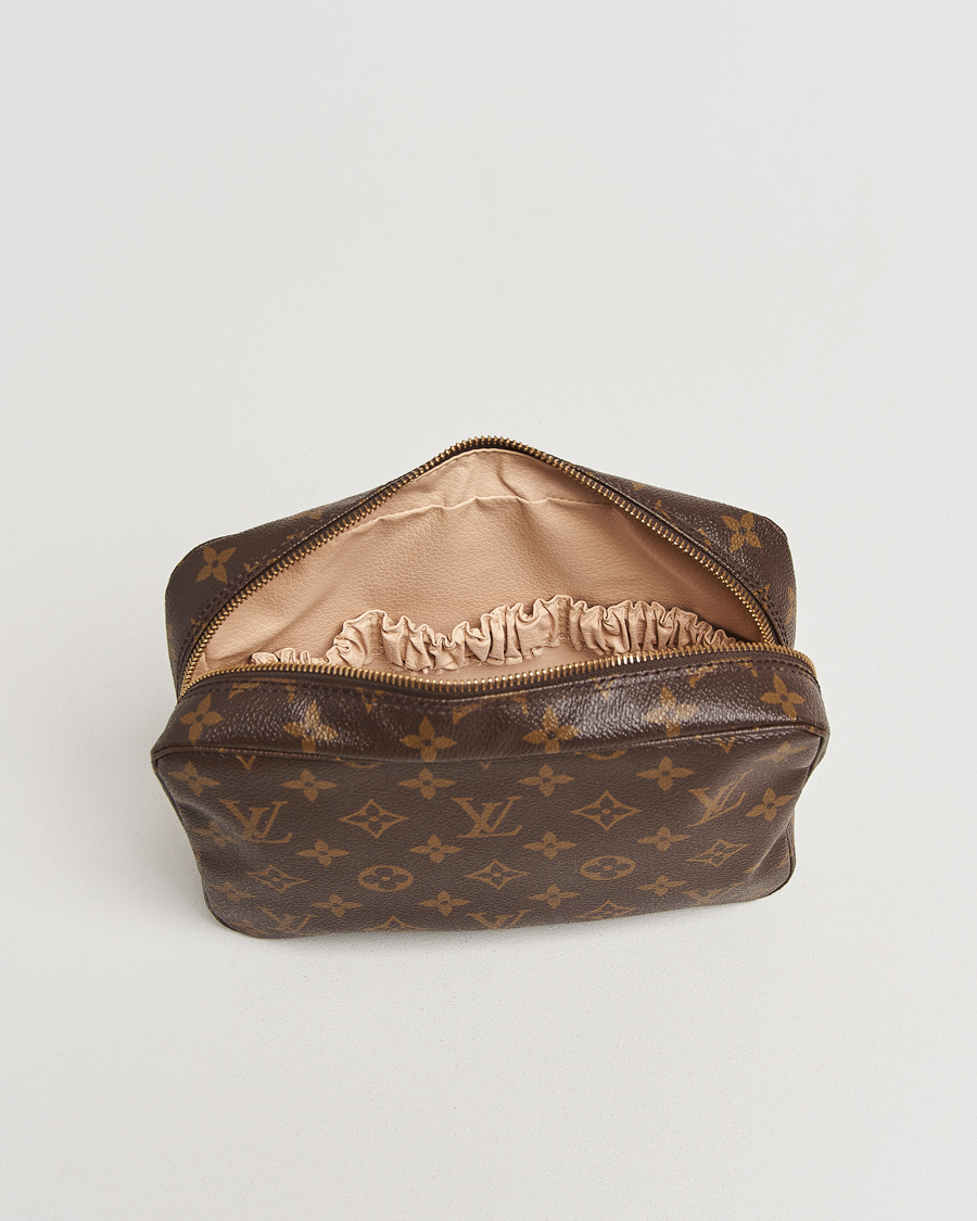 Mies | Louis Vuitton Pre-Owned Monogram Trousse Toilette 23 | Louis Vuitton Pre-Owned | Monogram Trousse Toilette 23