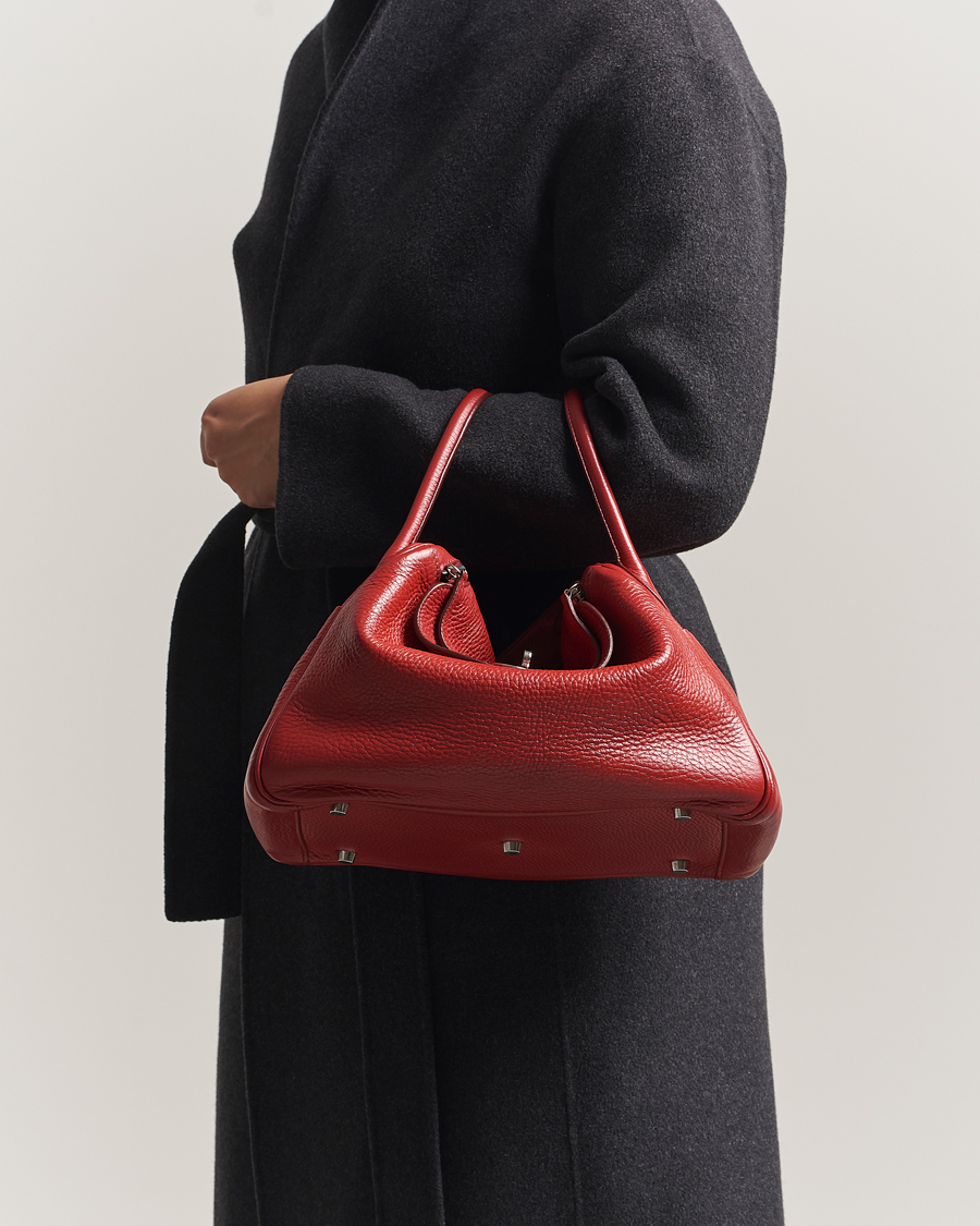 Mies | Pre-Owned & Vintage Bags | Hermès Pre-Owned | Lindy 30 Bag Taurillon Clemence Leather Red
