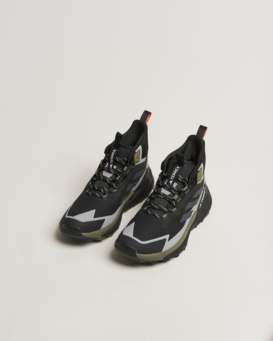 Mies | Sport | adidas Performance | Terrex Free Hiker 2 GTX Mid Boot Black/Carbon