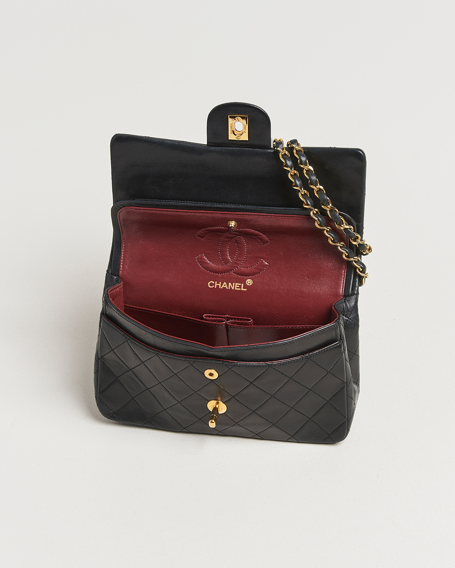 Mies | Chanel Pre-Owned Classic Double Flap Small Lambskin Black | Chanel Pre-Owned | Classic Double Flap Small Lambskin Black