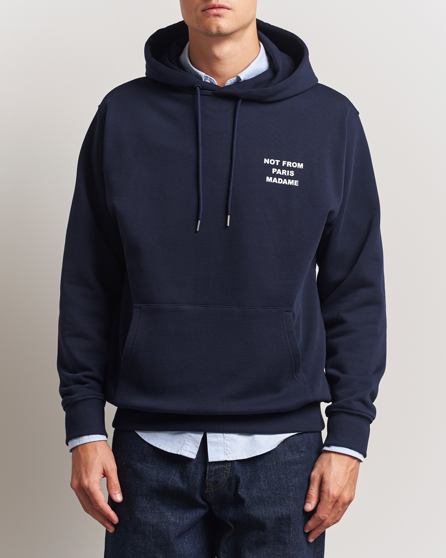 Mies | Puserot | Drôle de Monsieur | Slogan Hoodie Navy