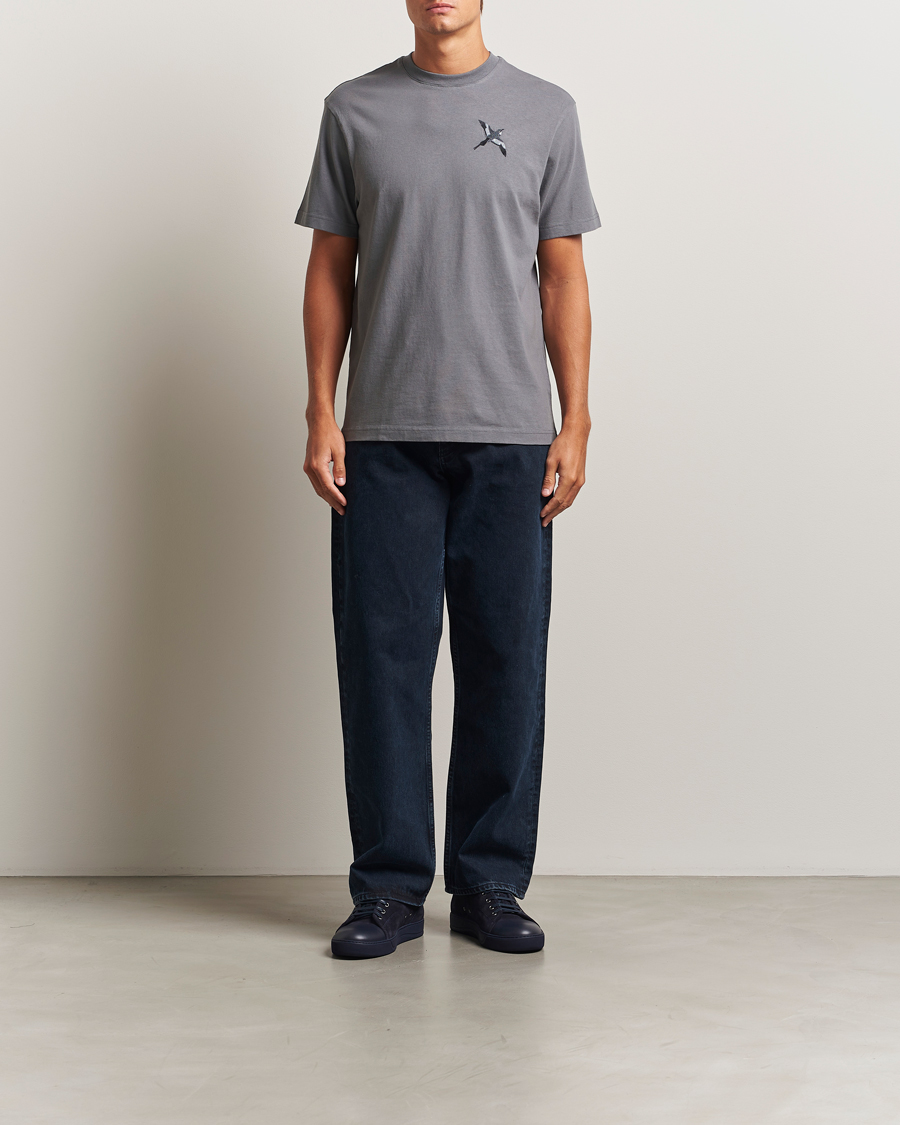 Mies | T-paidat | Axel Arigato | Micro Bee Bird T-Shirt Steel Grey